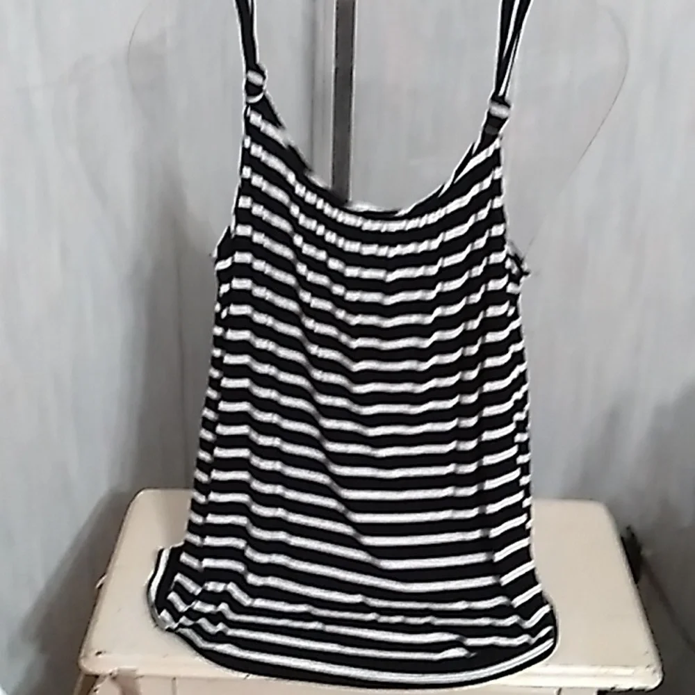 Andre By Unit Small Black&White Striped Tank Top - Picture 7 of 7